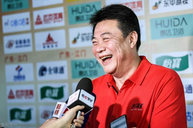 卡尔文-菲利普斯希望下个月离开曼城，以争取稳定出场时间，并竞争参加欧洲杯的机会。